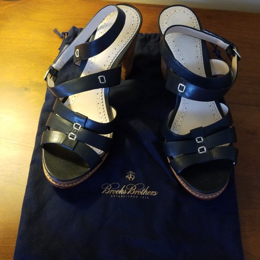 Brooks Brothers Strappy Sandal, Sz 9, worn once